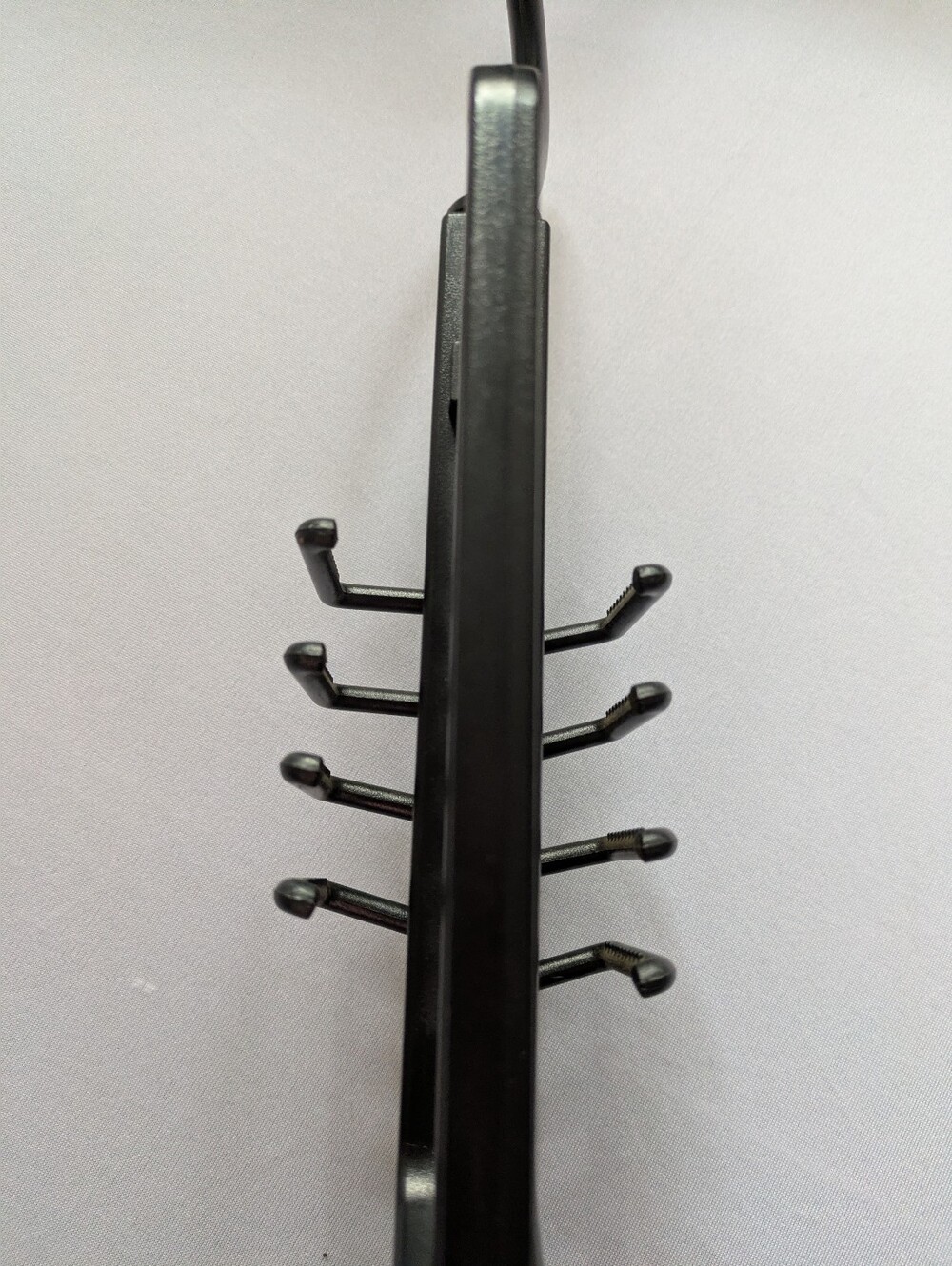 6 Pack Hook 'n Hang, Multi Use, Space-Saving Closet Hanger. 6 Pack - Picture 5 of 9